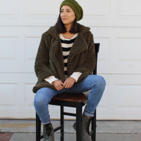 🆕️//Fall Favorite Collection// Olive Teddy Jacket - Picture 3 of 8